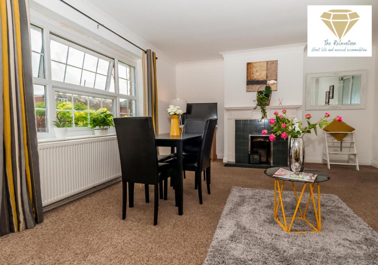 2 Bed Apartment-5 Guests - Business-Relocation-Parking - The Brighton Short Stay & Serviced Apartments Luaran gambar