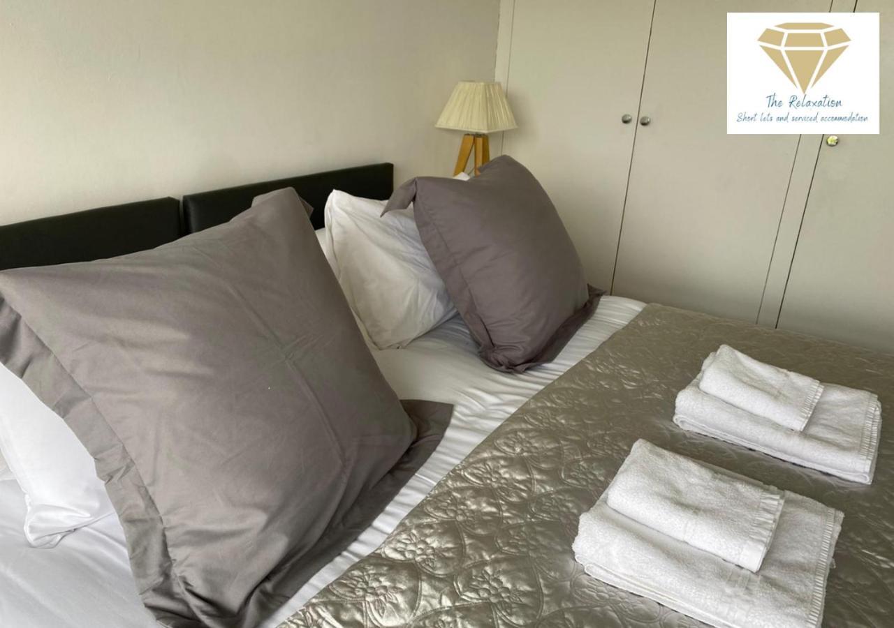 2 Bed Apartment-5 Guests - Business-Relocation-Parking - The Brighton Short Stay & Serviced Apartments Luaran gambar