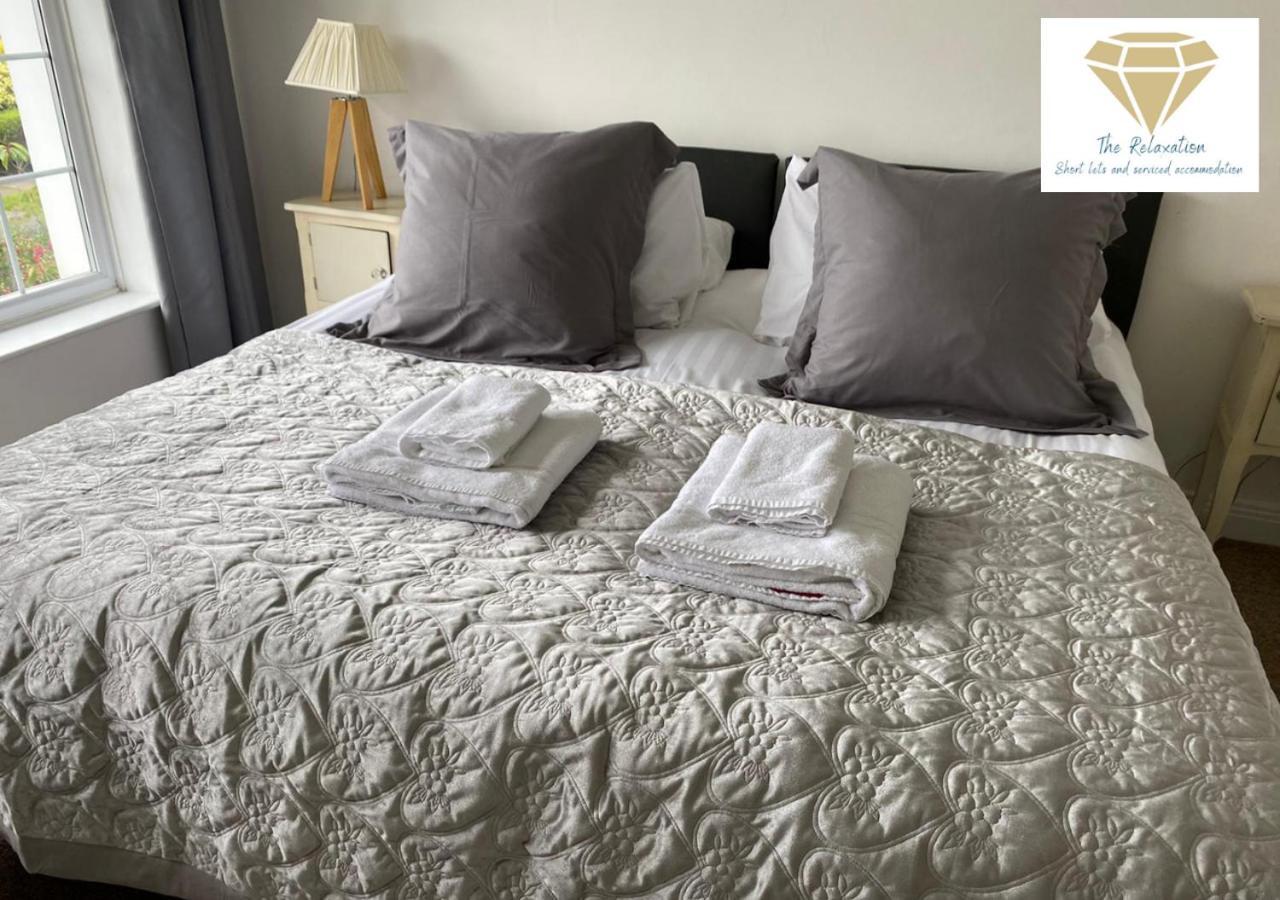 2 Bed Apartment-5 Guests - Business-Relocation-Parking - The Brighton Short Stay & Serviced Apartments Luaran gambar