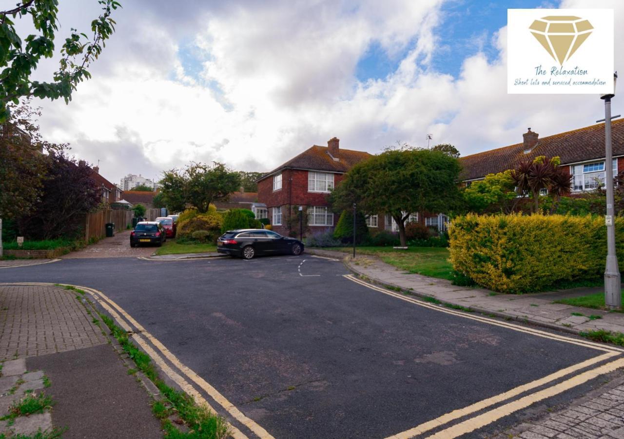2 Bed Apartment-5 Guests - Business-Relocation-Parking - The Brighton Short Stay & Serviced Apartments Luaran gambar
