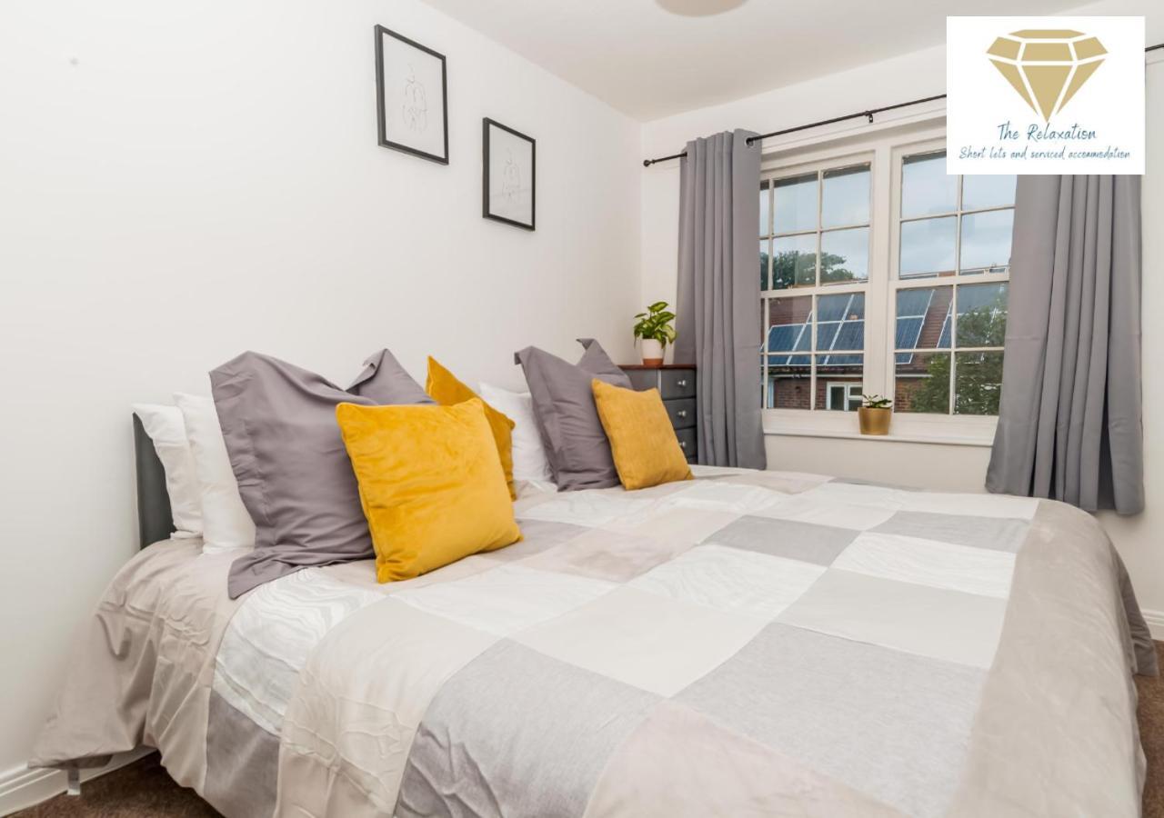 2 Bed Apartment-5 Guests - Business-Relocation-Parking - The Brighton Short Stay & Serviced Apartments Luaran gambar