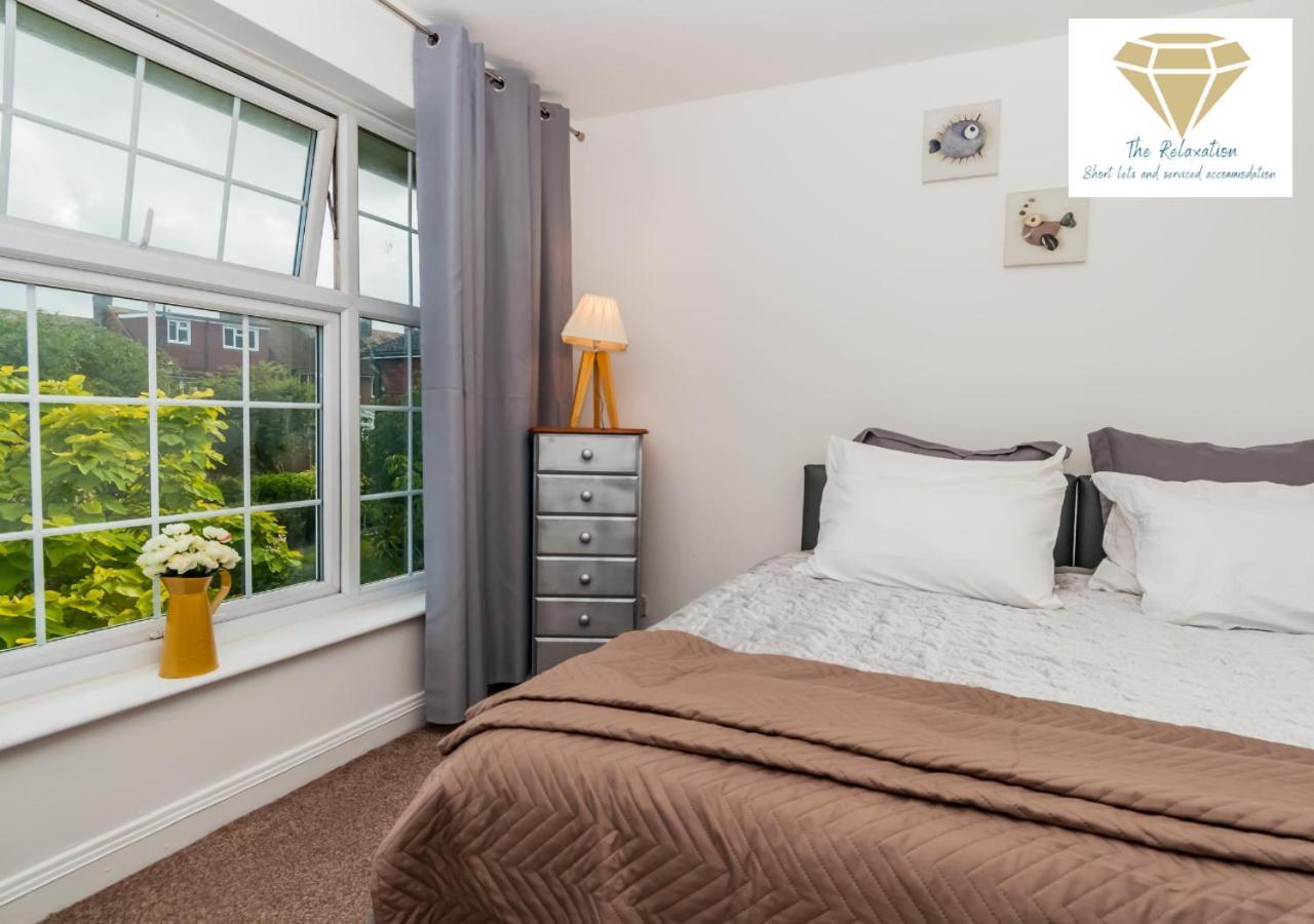 2 Bed Apartment-5 Guests - Business-Relocation-Parking - The Brighton Short Stay & Serviced Apartments Luaran gambar