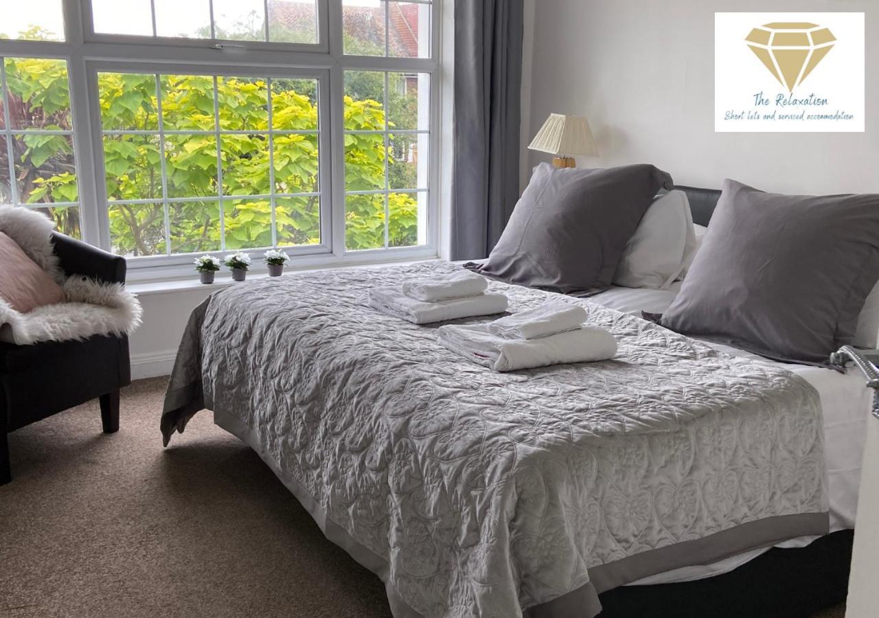 2 Bed Apartment-5 Guests - Business-Relocation-Parking - The Brighton Short Stay & Serviced Apartments Luaran gambar