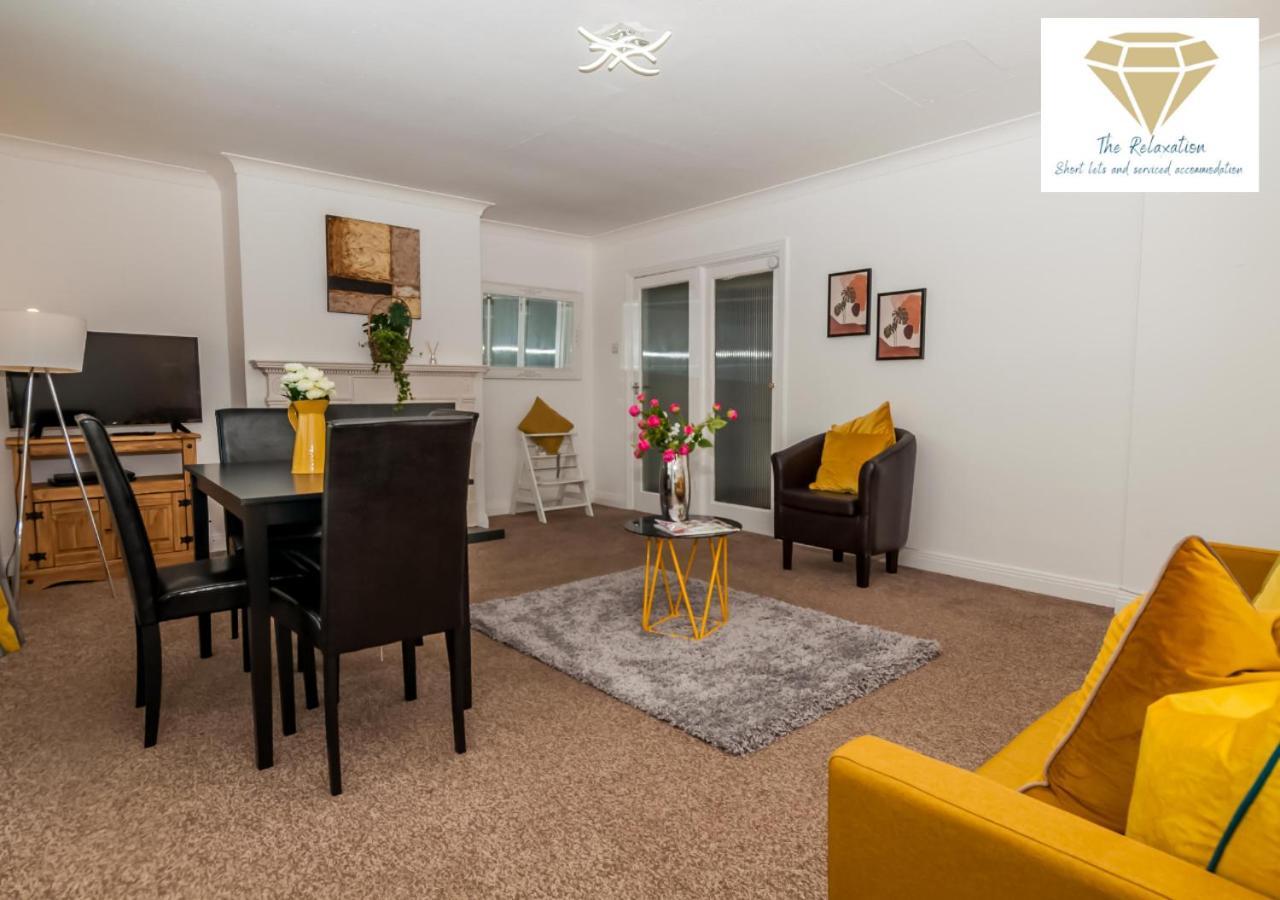 2 Bed Apartment-5 Guests - Business-Relocation-Parking - The Brighton Short Stay & Serviced Apartments Luaran gambar