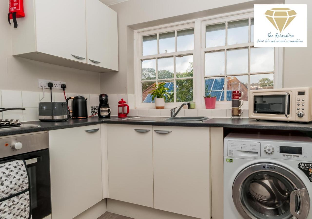 2 Bed Apartment-5 Guests - Business-Relocation-Parking - The Brighton Short Stay & Serviced Apartments Luaran gambar