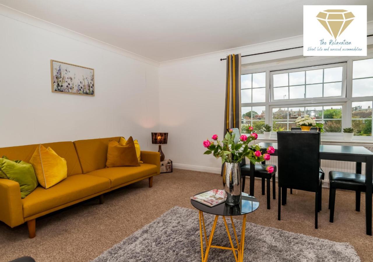 2 Bed Apartment-5 Guests - Business-Relocation-Parking - The Brighton Short Stay & Serviced Apartments Luaran gambar