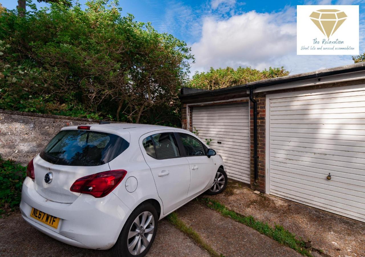 2 Bed Apartment-5 Guests - Business-Relocation-Parking - The Brighton Short Stay & Serviced Apartments Luaran gambar