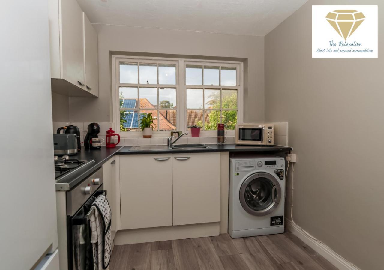 2 Bed Apartment-5 Guests - Business-Relocation-Parking - The Brighton Short Stay & Serviced Apartments Luaran gambar